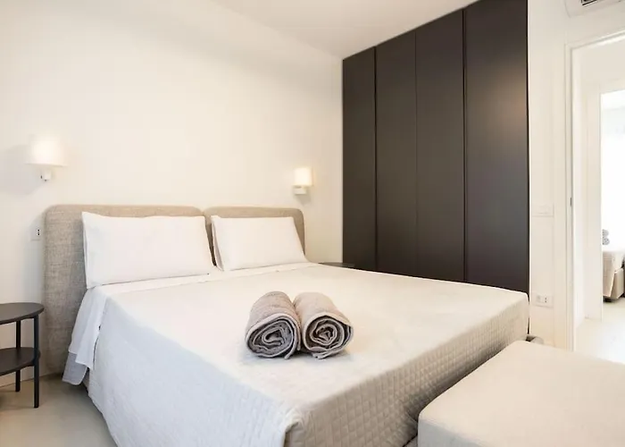 Apartment Luxury Jacuzzi Diana *