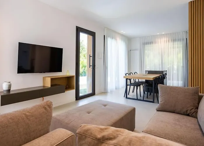 Luxury Jacuzzi Diana *