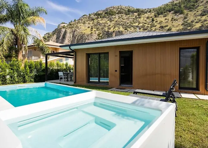 Luxury Jacuzzi Diana Palermo